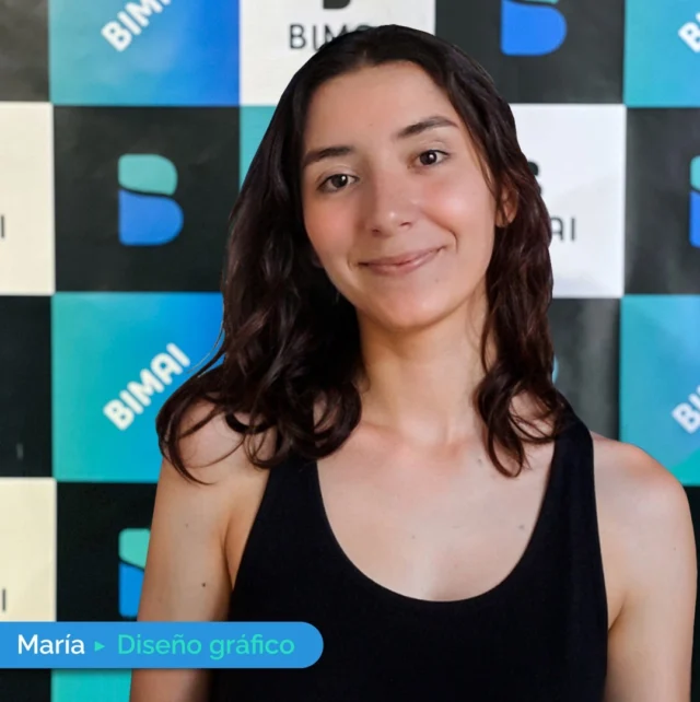 📣 ¡Ella es @mlaragarcia , nuestra nueva diseñadora gráfica, y estamos muy felices de darle la bienvenida al equipo! 🎨✨

Con tan solo 22 años, Maria ya destaca por su #creatividad y pasión por el #diseño.

 🖌️ En su tiempo libre, disfruta de leer, #ilustrar y dejar volar su imaginación en cada proyecto que emprende. 📚🎨

¡Bienvenida, Mari! Gracias por sumarte a nuestro #BimaiTeam. 💛

#Bienvenida #DiseñoGráfico #Creatividad #Equipo #TalentoJoven #Diseño #Innovación
